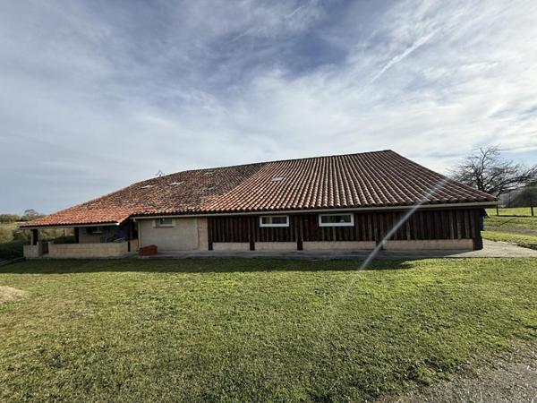 Maison de caractère 250 m²  - 2 hectares -Vue Pyrénées - Proche Masseube