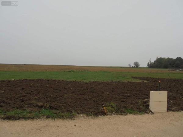 Terrain à Batir à vendre à Cravant dans le Loiret (45190), ref : 091/1477