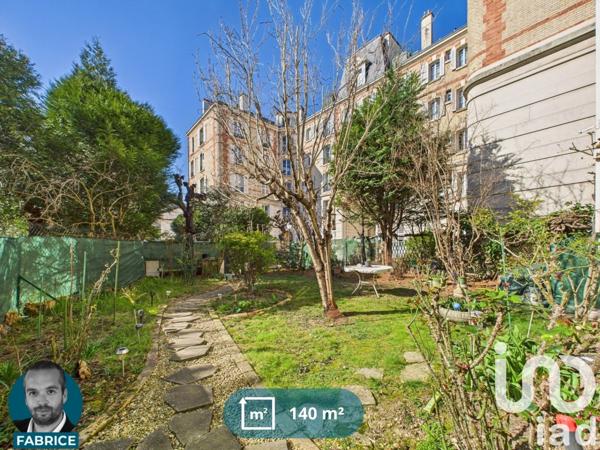 Maison traditionnelle 6 pièces de 158 m² à Maisons-Alfort (94700)