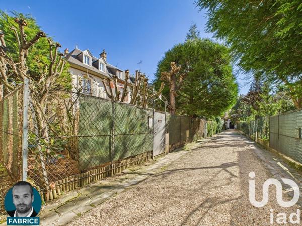 Maison traditionnelle 6 pièces de 158 m² à Maisons-Alfort (94700)