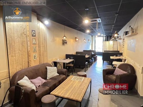 Vente                                                      Fonds de commerce
                        
                     3 pièces                      160 m2                     à Duras