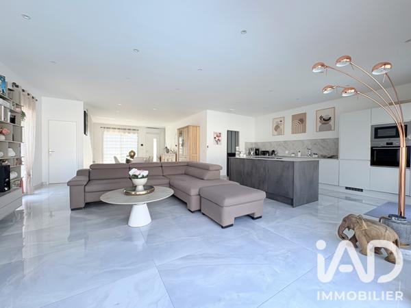 Maison à vendre 6 pièces 167 m² Sainte-Eulalie