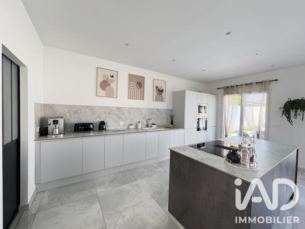Maison à vendre 6 pièces 167 m² Sainte-Eulalie