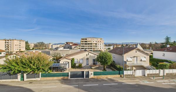 Appartement 6 pièces - 110 m² Exclusivité efficity