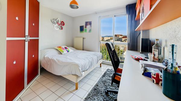 Appartement 6 pièces - 110 m² Exclusivité efficity