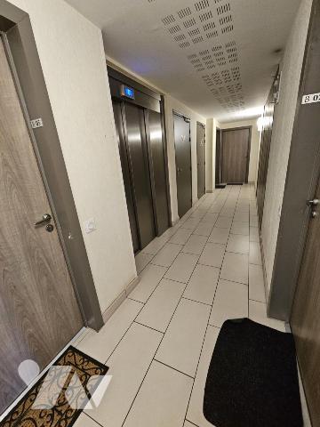 SAINT-HERBLAIN BOURG, appartement 2 chambres, balcon et parking en sous-sol