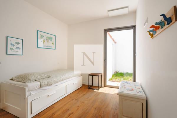 Maison contemporaine 2023 de 150 m² - piscine - Lagord