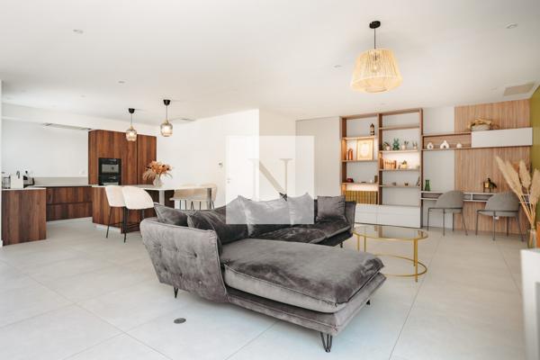 Maison contemporaine 2023 de 150 m² - piscine - Lagord