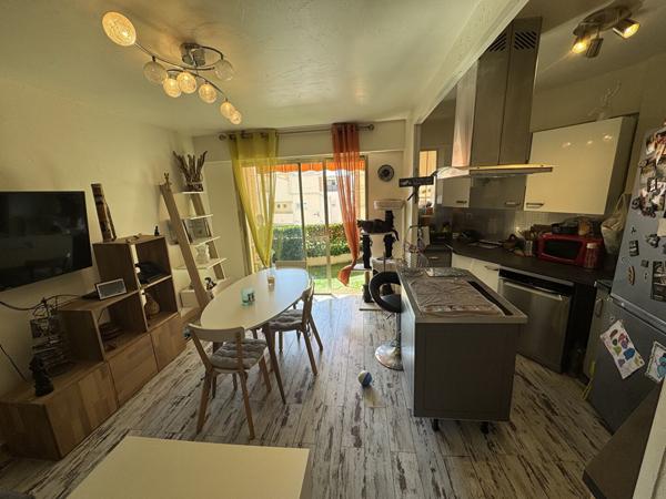 Charmant 2 pièces de 40 m² à deux pas de la mer - Golfe-Juan