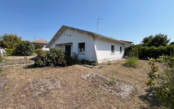 Maison à vendre    4 pièces •  Parentis-en-Born