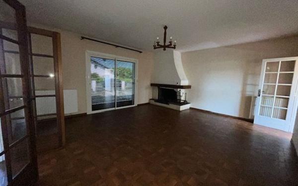 Maison à vendre    4 pièces •  Parentis-en-Born