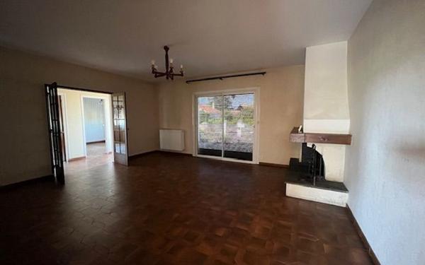 Maison à vendre    4 pièces •  Parentis-en-Born