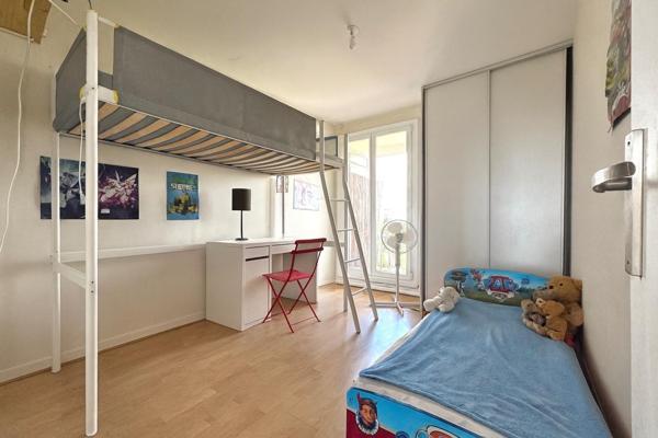 Appartement T4 – Dernier étage – Vue dégagée – Résidence Lycée Est