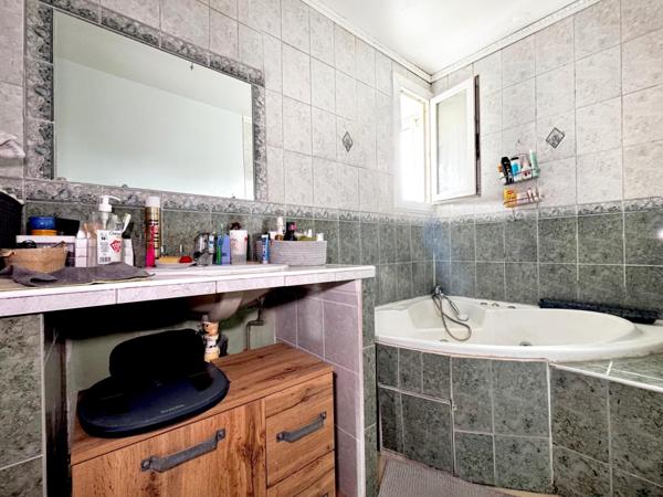 Appartement T4 – Dernier étage – Vue dégagée – Résidence Lycée Est