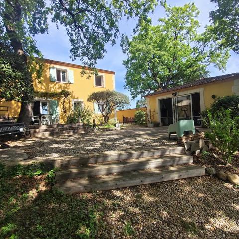 Villa familiale dans espace naturel