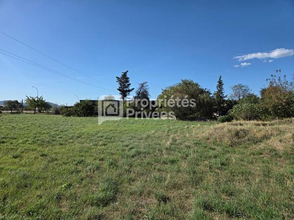 Terrain constructible Zone d'activité Fortuneau Montélimar 1200 m2