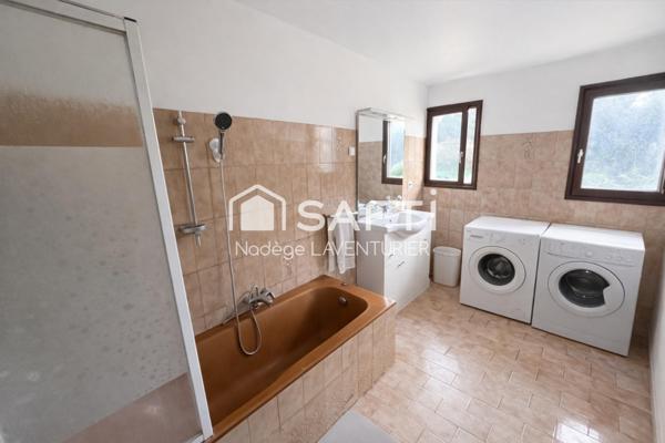 BASTELICACCIA – Maison familiale avec vue dégagée et fort potentiel