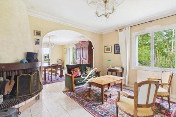 Vente - Maison 8 pièces 166 m 2 CHATEAUGIRON (35410)