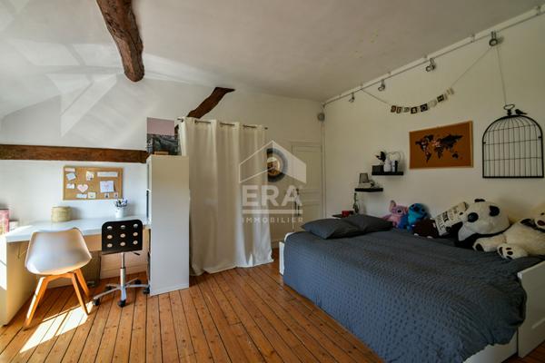 MAISON ANCIENNE SECTEUR CALME