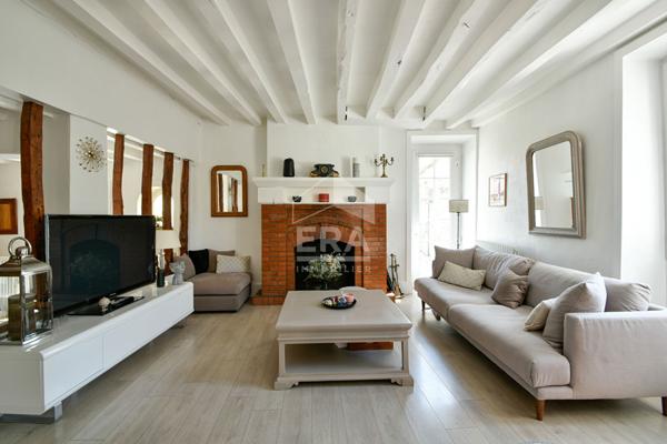 MAISON ANCIENNE SECTEUR CALME