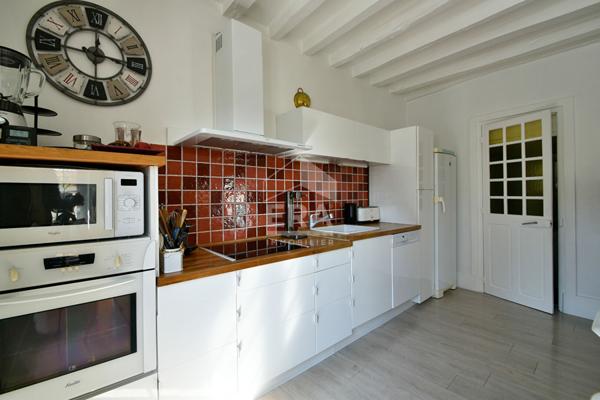 MAISON ANCIENNE SECTEUR CALME