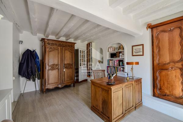 MAISON ANCIENNE SECTEUR CALME