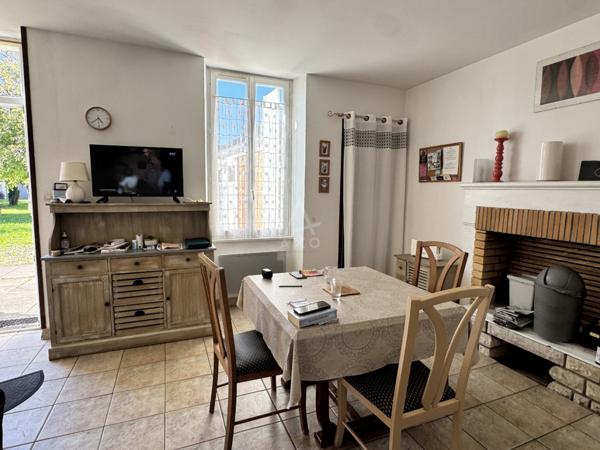 INVESTISSEMENT LOCATIF  SPÉCIAL CURISTES  CENTRE-VILLE JONZAC