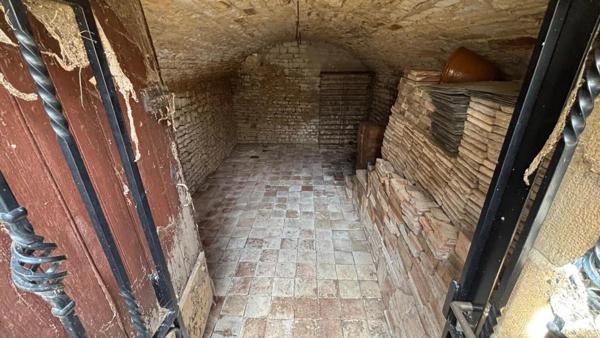 Vente Maison de village 10 pièces 386 m2 à Baugy