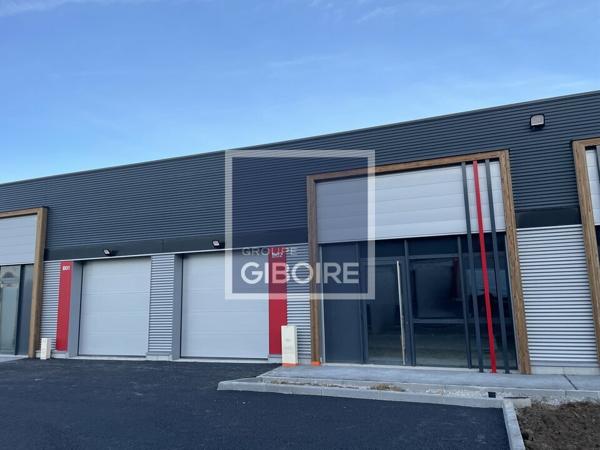 Local d'activites 145 m² à louer MORDELLES (réf : 35.5917)