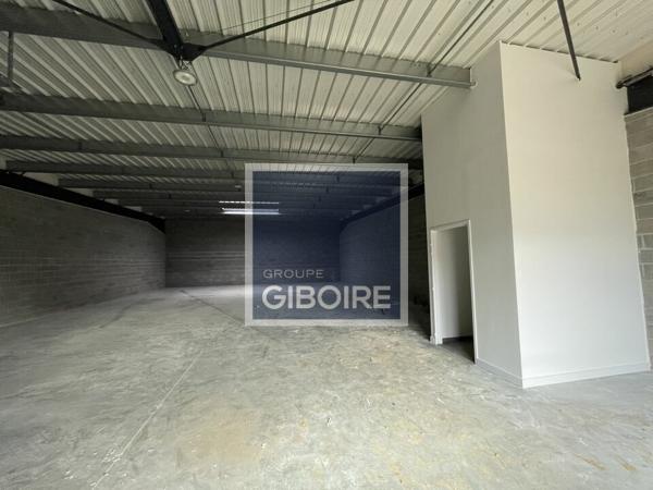 Local d'activites 145 m² à louer MORDELLES (réf : 35.5917)