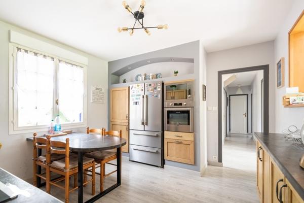Maison à vendre 226 180 € Kernilis 7 p 128 m² DPE E