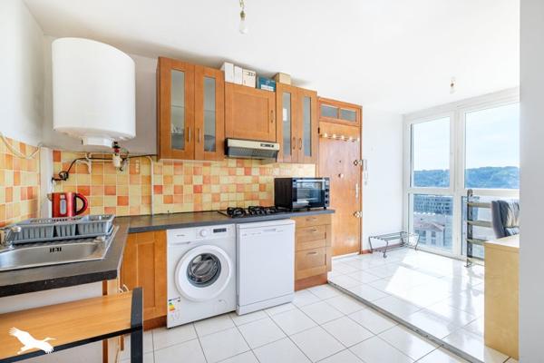 Appartement 197 172 € Lyon 09 3 p 63 m² DPE D