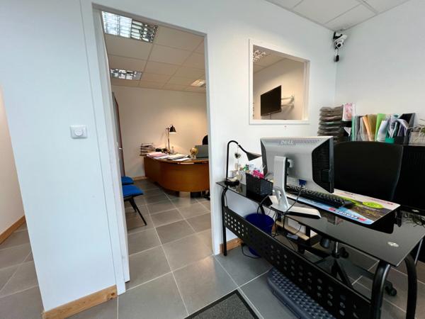 Dpt Maine et Loire (49), à vendre TRELAZE Bureau