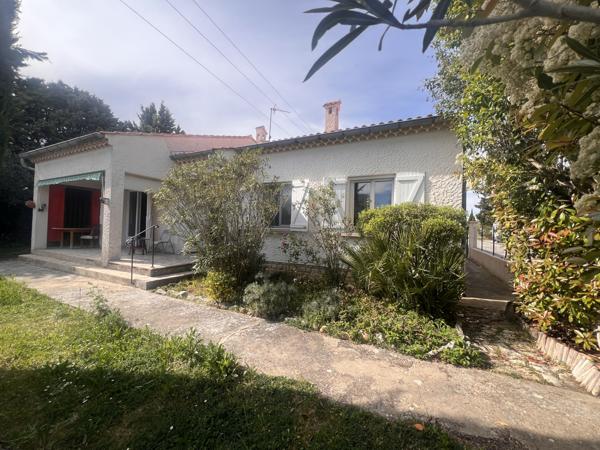 Pernes-les-Fontaines (84210) Maison plain-pied 3 chambres – DPE C – Pernes-les-Fontaines – Quartier calme, centre à pied