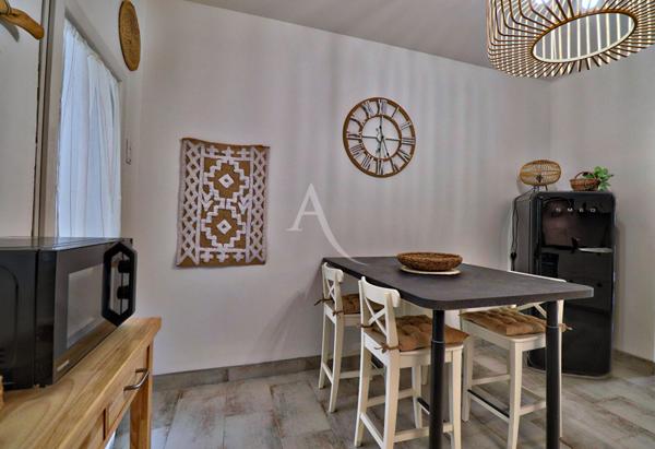 PROPRIETE DE 164.92 M2 AVEC TERRASSE JARDIN PARKING A GREOUX LES BAINS