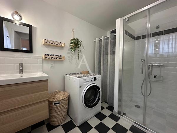 PROPRIETE DE 164.92 M2 AVEC TERRASSE JARDIN PARKING A GREOUX LES BAINS
