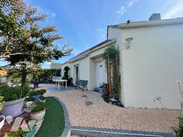 VARADES - MAISON FAMILIALE AVEC VIS DE PLAIN-PIED, PROCHE DES SERVICES