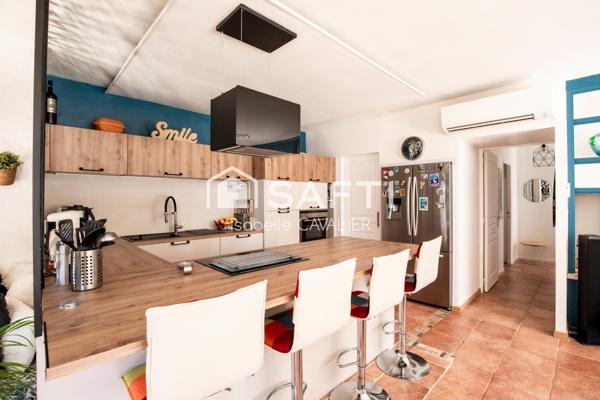 Vedène Maison 210 m², piscine, double logement indépendant, jardin 970 m²