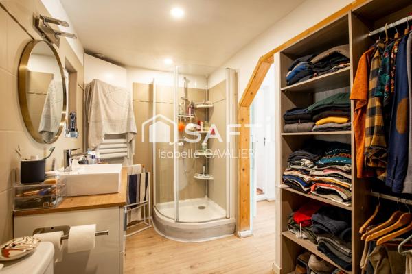 Vedène Maison 210 m², piscine, double logement indépendant, jardin 970 m²