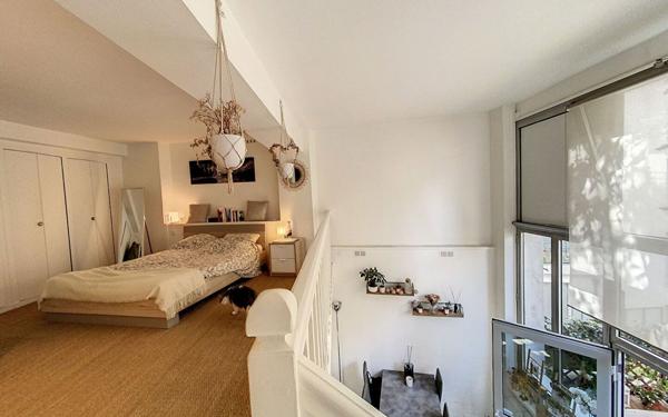 Appartement à louer    1 pièce •  Saint-Maurice