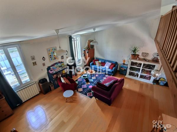 Maison de ville 105 m2 : vieux village Celleneuve
