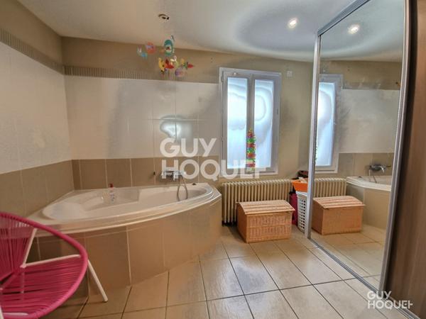 Maison de ville 105 m2 : vieux village Celleneuve