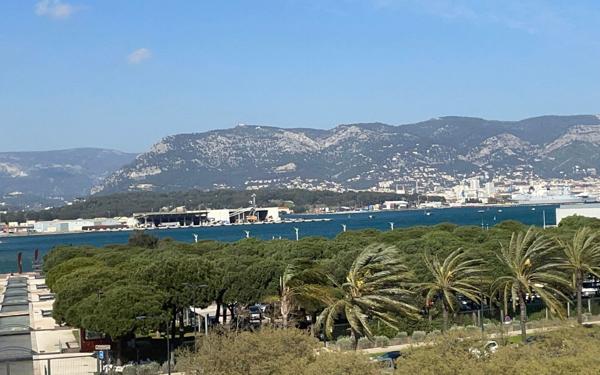 Appartement à vendre    3 pièces • 72 m2 La Seyne-sur-Mer