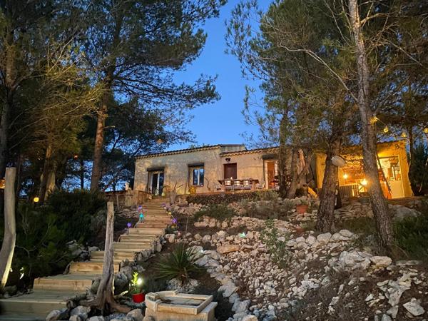 Maison situé dans un cadre de reve .