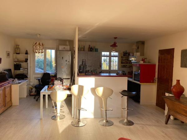 Maison situé dans un cadre de reve .