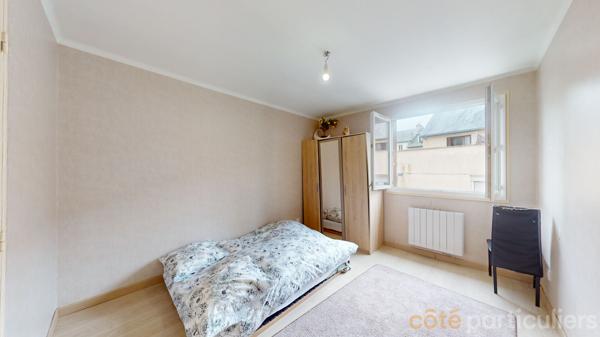 Vente
                Appartement33 m² - 2 Pièces -
                    RODEZ (12000)