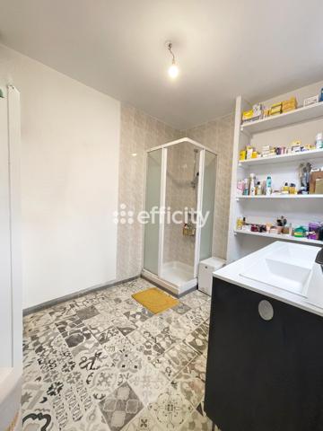 Appartement
         3 pièces
        - 96 m² 135 000 € *