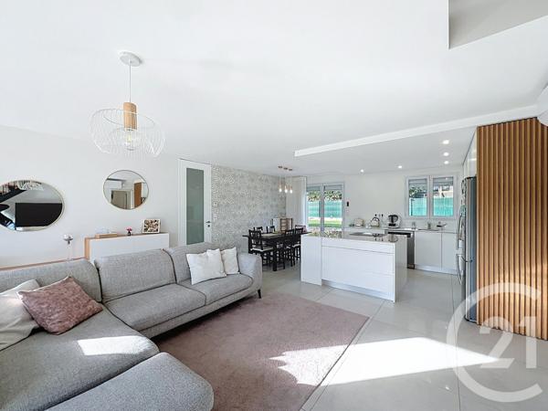 Maison à vendre  8 pièces - 143,40 m2 ST GEORGES SUR ALLIER - 63