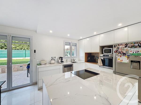 Maison à vendre  8 pièces - 143,40 m2 ST GEORGES SUR ALLIER - 63