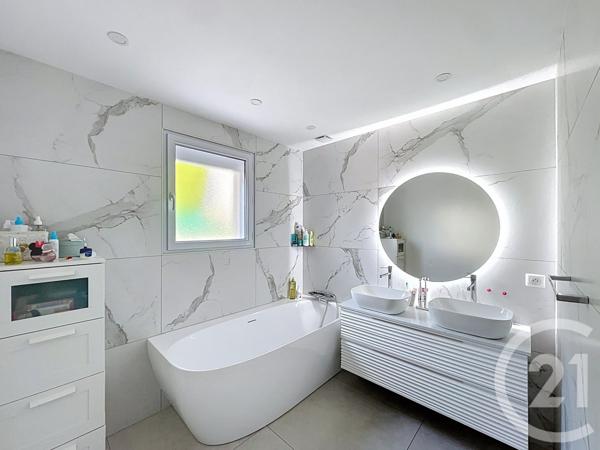 Maison à vendre  8 pièces - 143,40 m2 ST GEORGES SUR ALLIER - 63